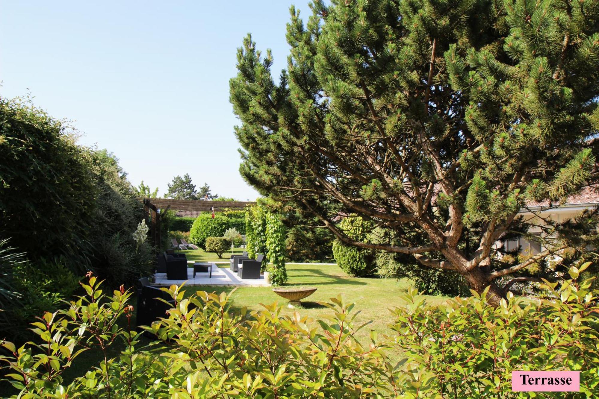 Hotel Le Clos Badan Nuits-Saint-Georges Exterior photo