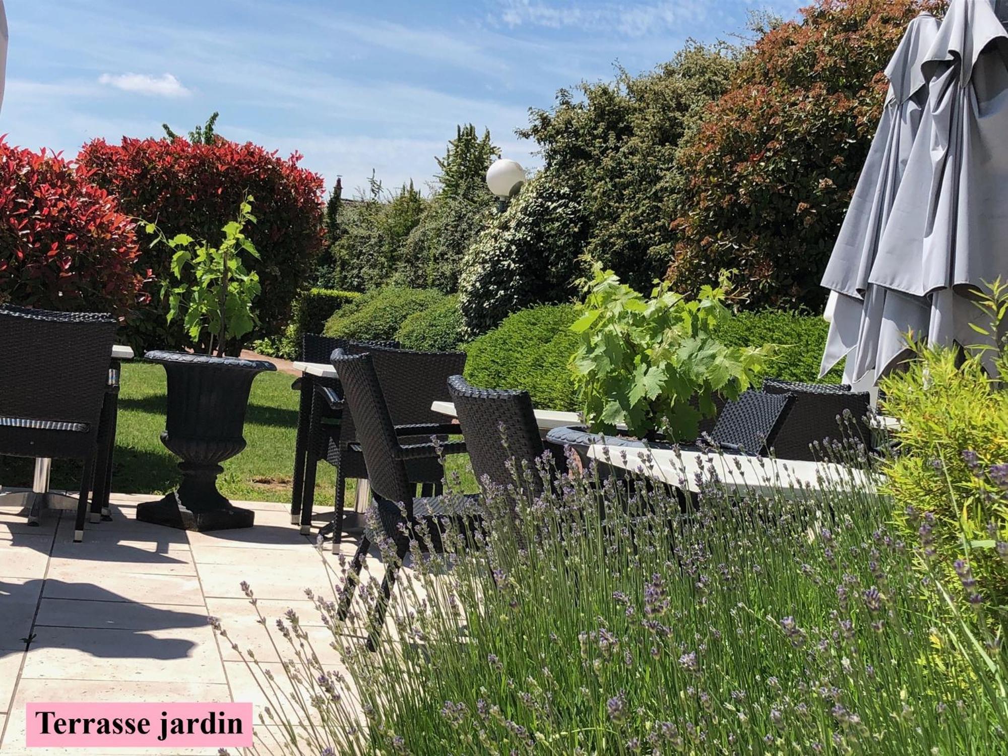 Hotel Le Clos Badan Nuits-Saint-Georges Exterior photo